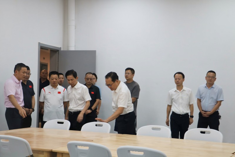 省體育局黨組書記、局長李小平在九江調(diào)研2024年WTA江西網(wǎng)球公開賽籌備工作情況